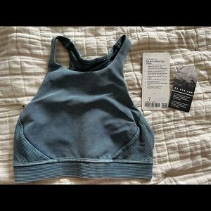NWT Lululemon size 4 sports bra